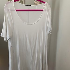 Tahari White T shirt